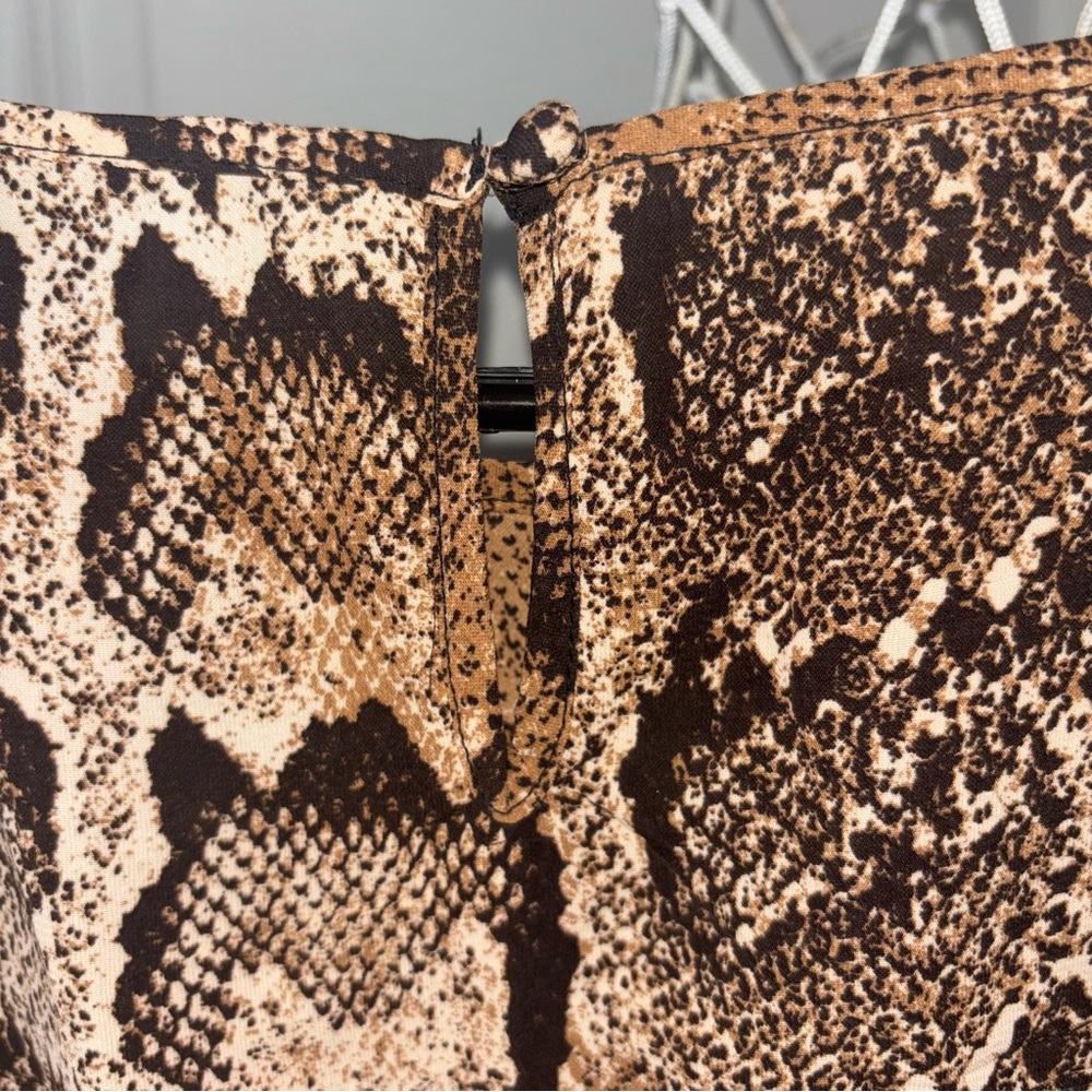 H&M Dress Women’s Snakeskin Print Belted 3/4 Sleeve Size 6 - Picture 5 of 13